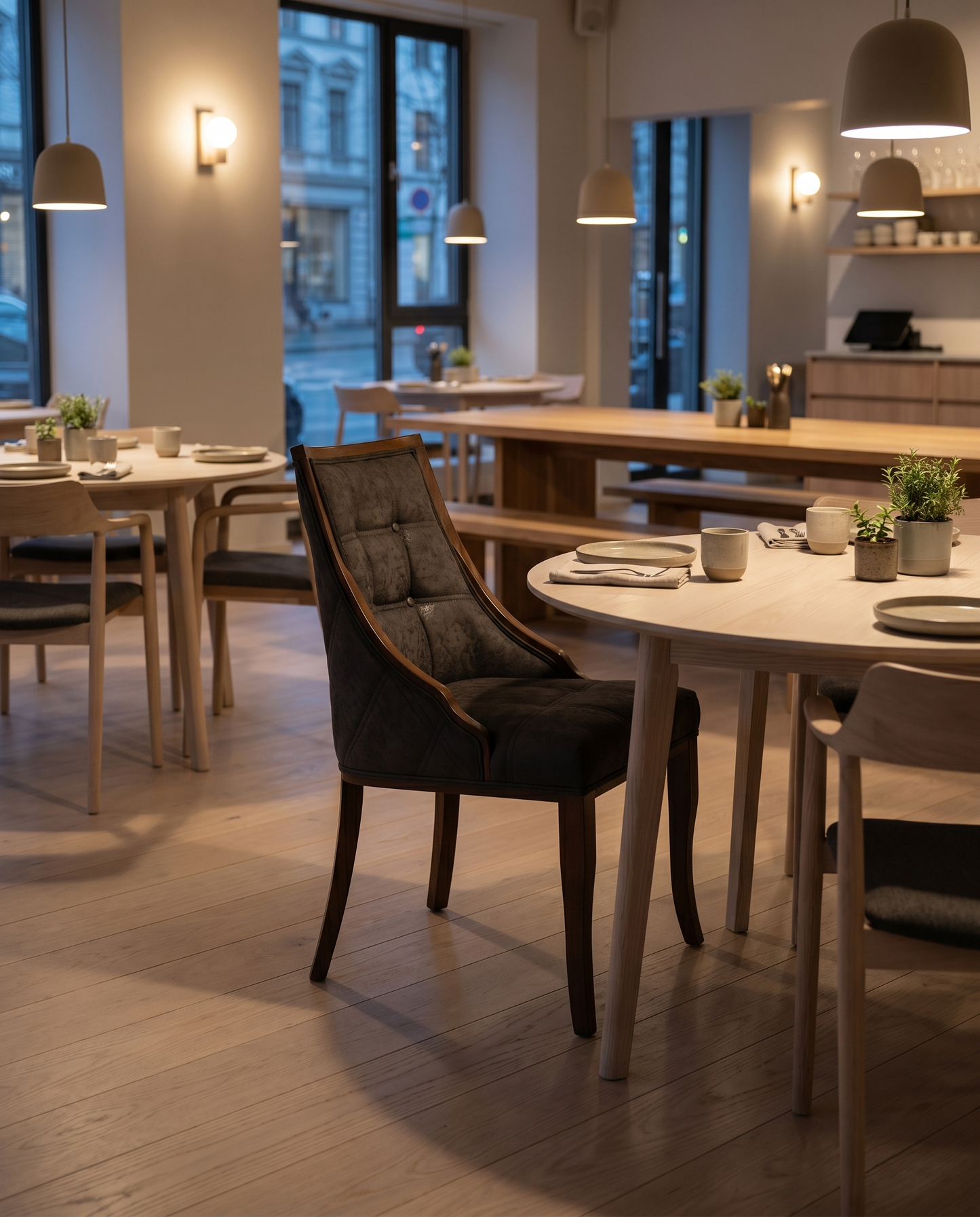 Bordeaux ahşap sandalye - İskandinav restoran